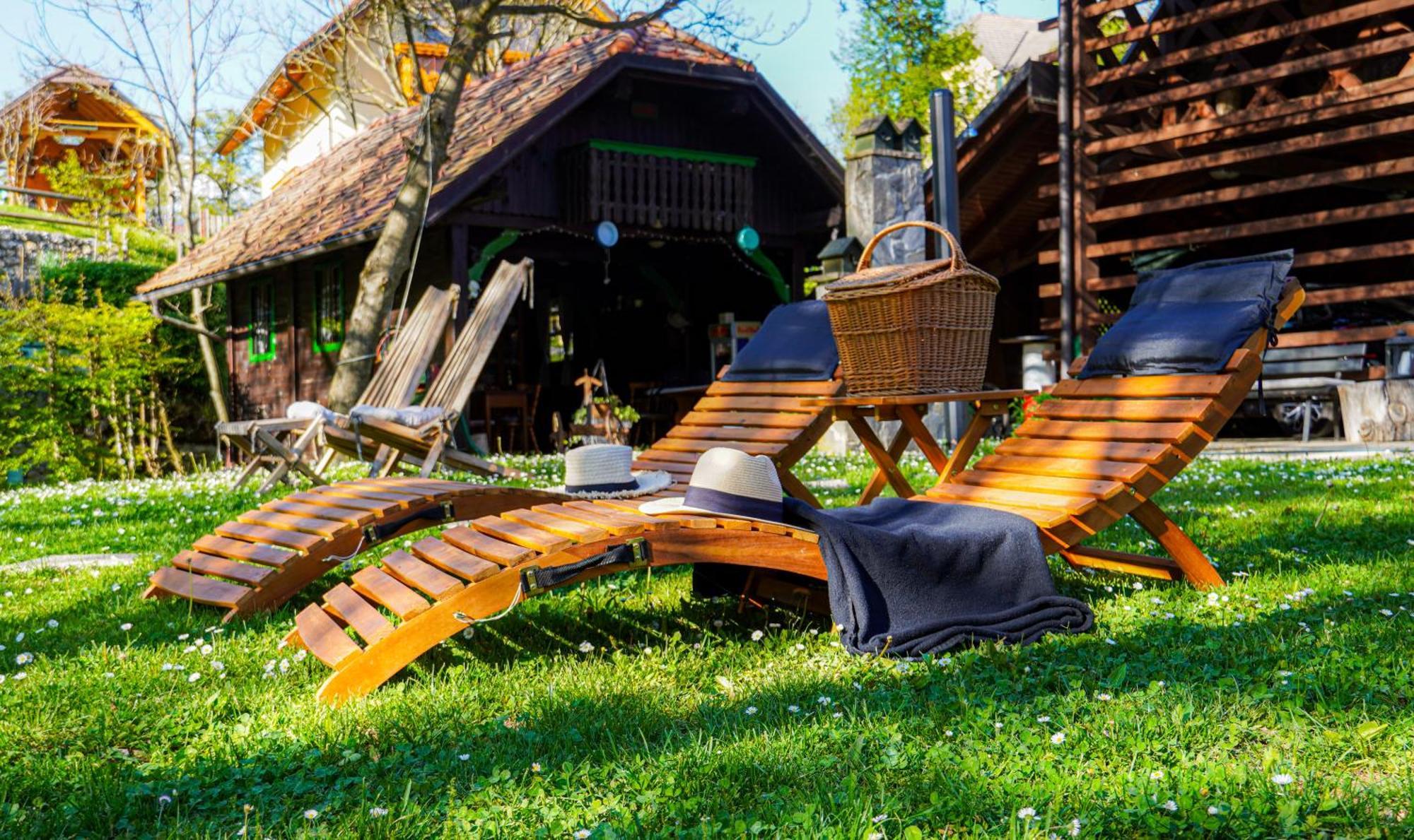 Resort Pod Orehi - Bled - Apartma & Glamping & Savna المظهر الخارجي الصورة