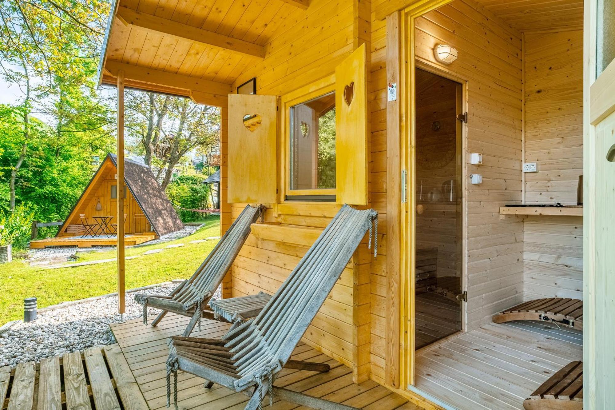 Resort Pod Orehi - Bled - Apartma & Glamping & Savna الغرفة الصورة
